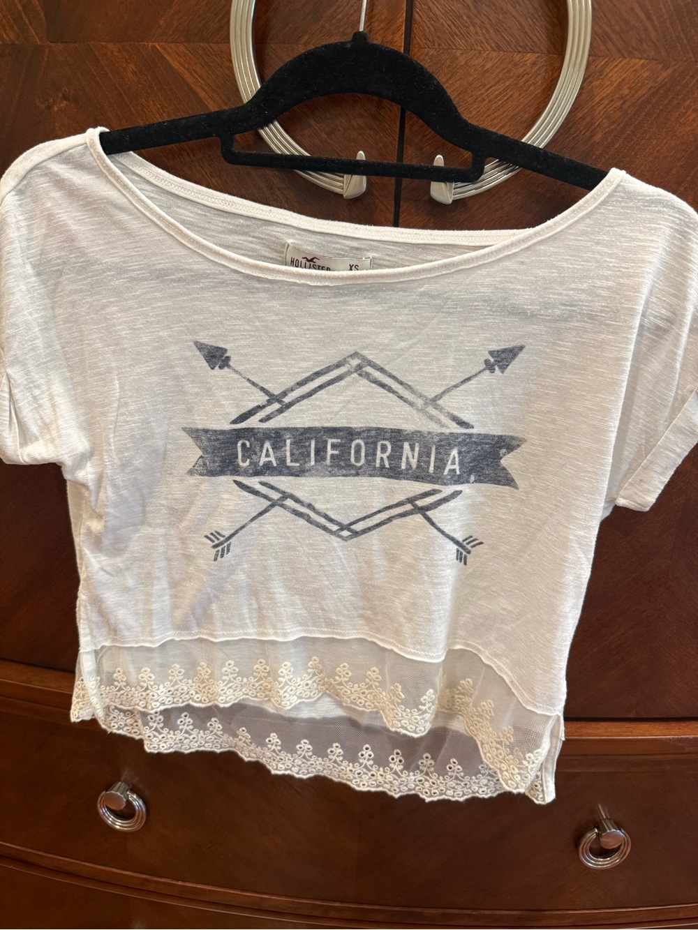 Hollister White Crop Tee with Navy California Graphic